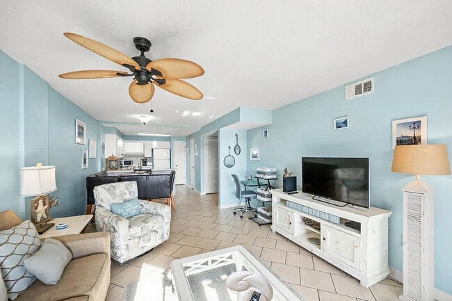 633 W Beach Blvd Unidad SI ID1634701P