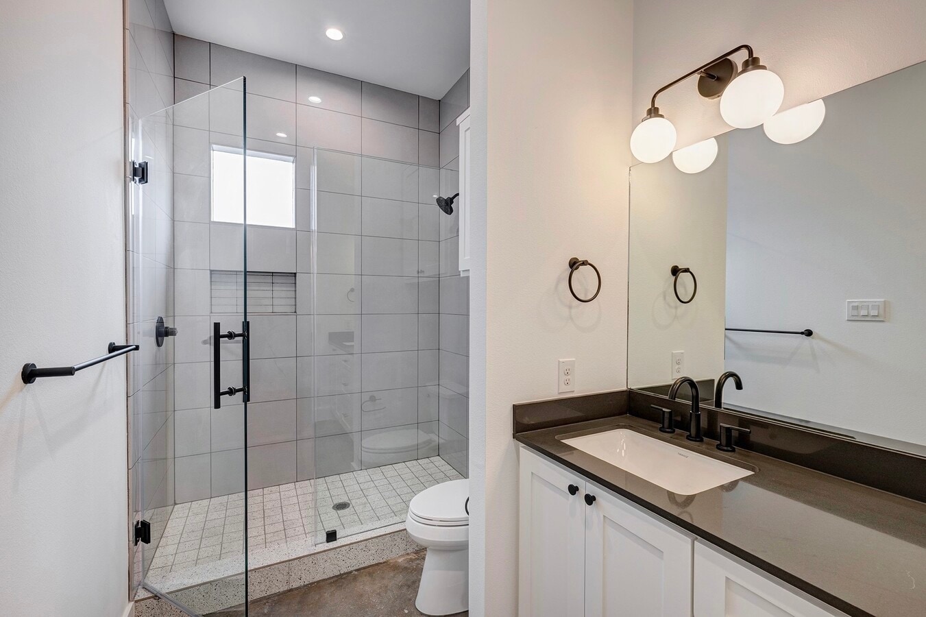 Photo - 1717 Airline Dr