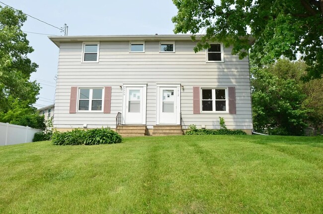 Photo - 1912 Waterloo Rd Townhome