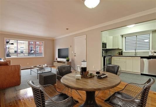 Building Photo - 425 5th St Unit 2