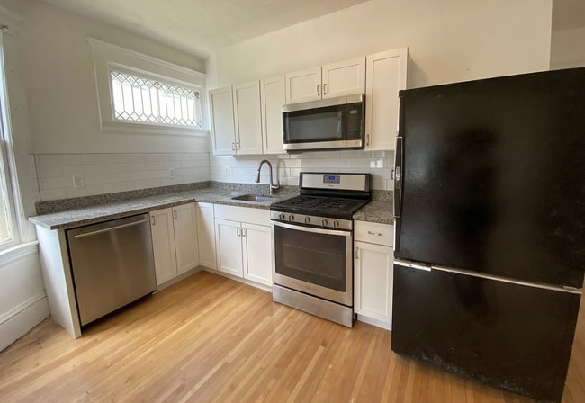 Photo - 2621 Colfax Ave S Unidad 1