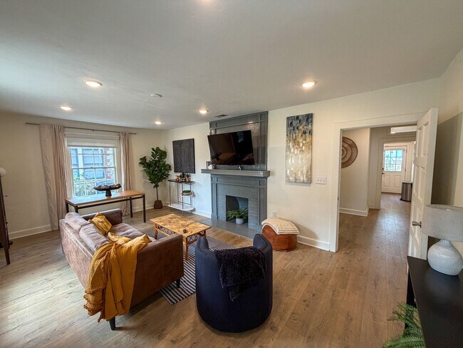 919 SW 6th Ave Unit House