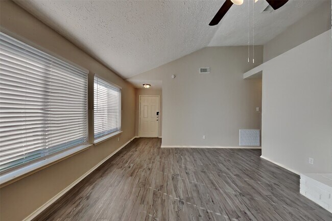 Photo - 11910 Westwold Dr