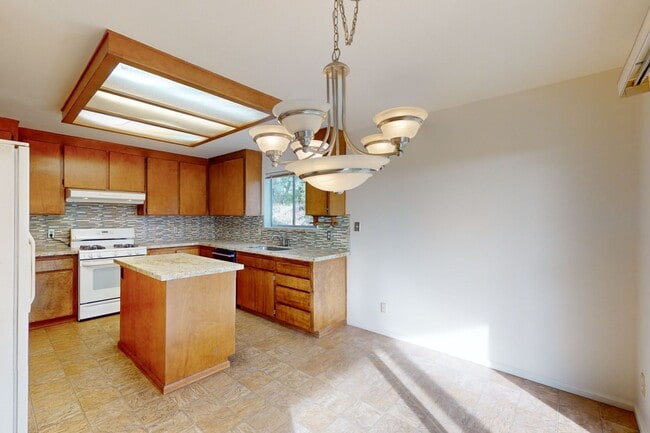 Photo - 61 Wattles Way