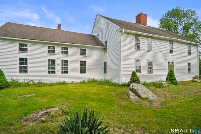 Building Photo - 457 Roode Rd
