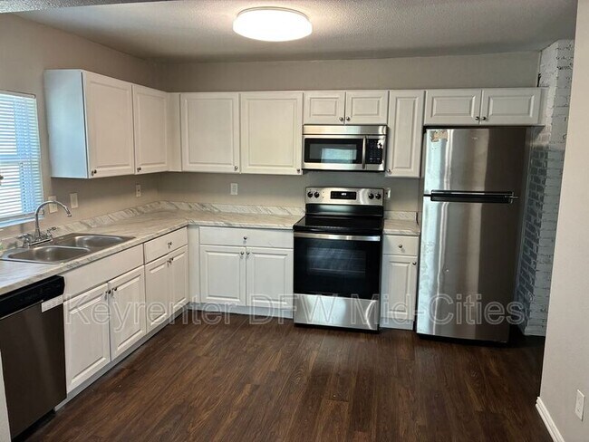 2735 Purington Ave Unit 202