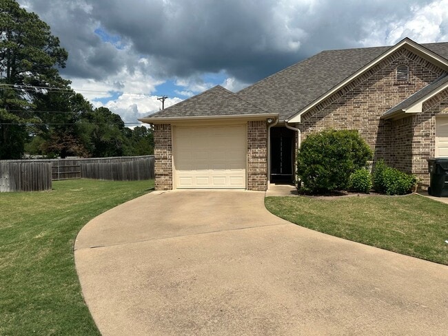 Photo - 4002 Mobley Cir Townhome