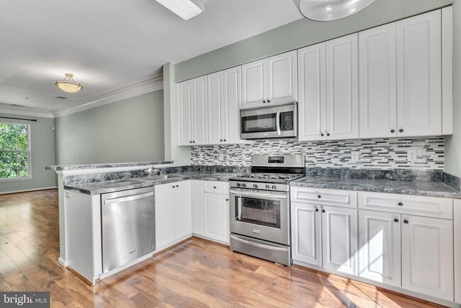 Building Photo - 1148 Cranston Ct