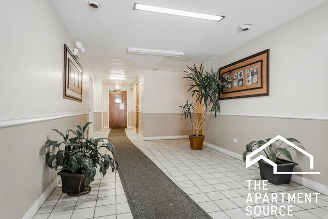 Photo - 6821 N Sheridan Rd Unit 303