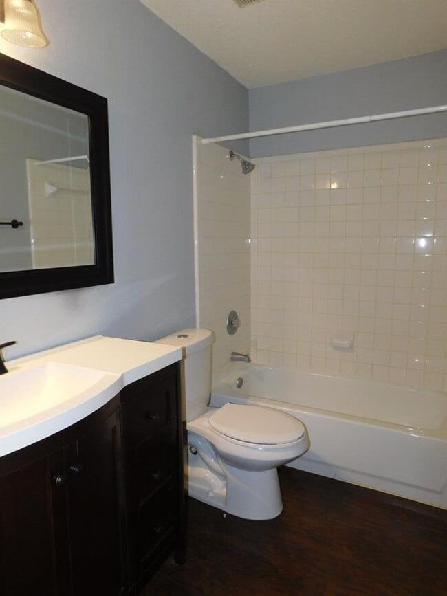 Photo - 1509 Black Locust Drive West