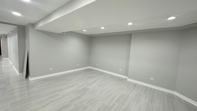 Photo - 5848 N Whipple St Unit G