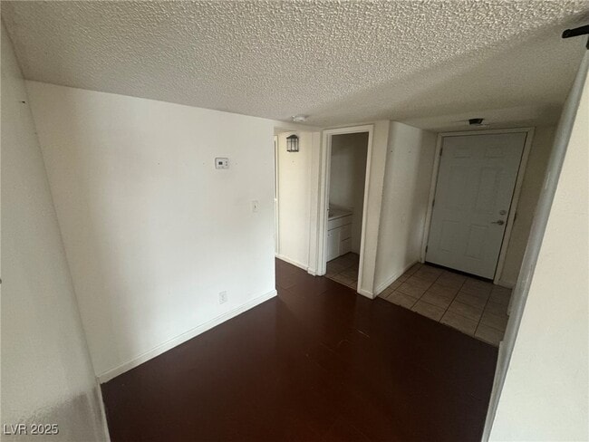 Building Photo - 3520 Cambridge St Unit 4 Rental