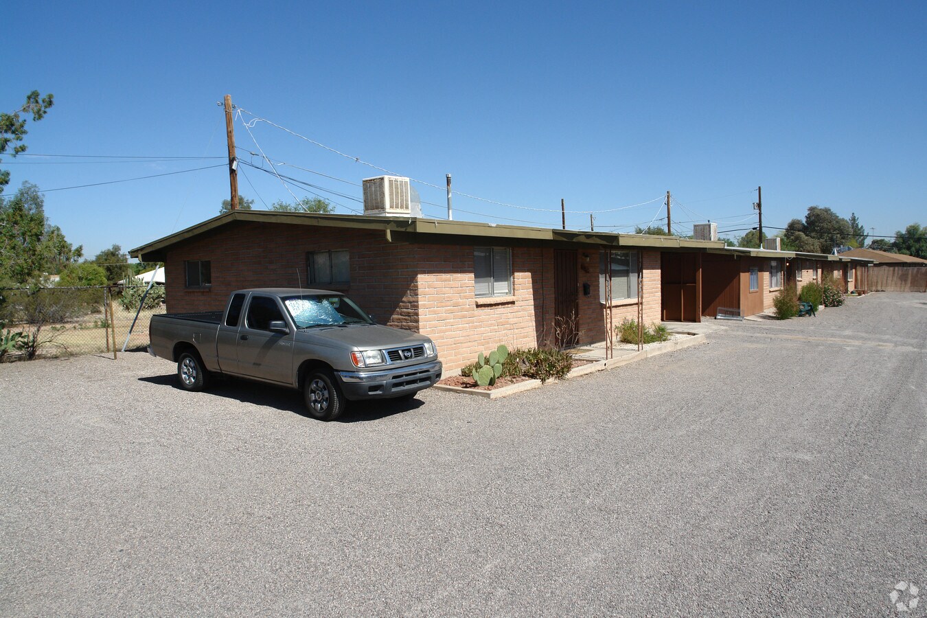 Photo - 1707-1711 E Adelaide Dr