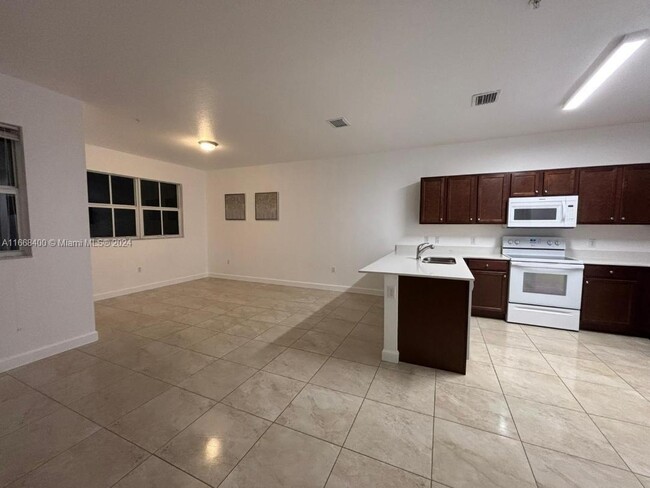 Photo - 210 NW 109th Ave Unidad 205 Rental