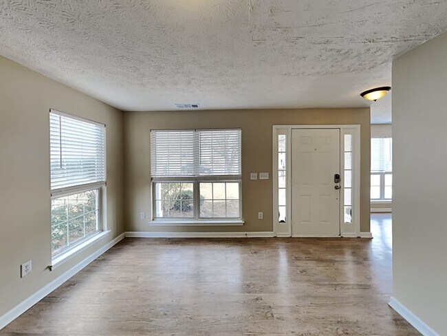 Photo - 2173 Asquith Ave SW