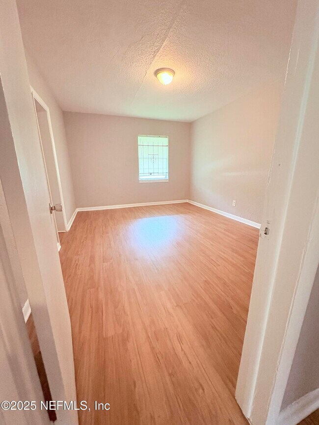 Photo - 2614 Aubrey Ave