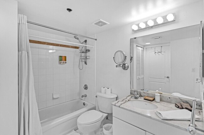 190 SE 12th Terrace Unit SI FL26-ID1540496P