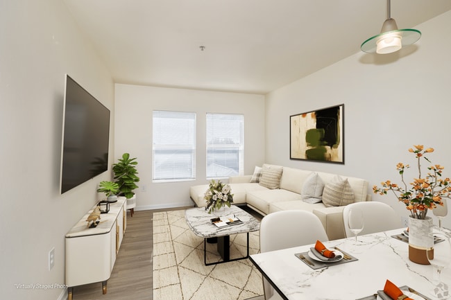 Photo - Clyburn at Stapleton