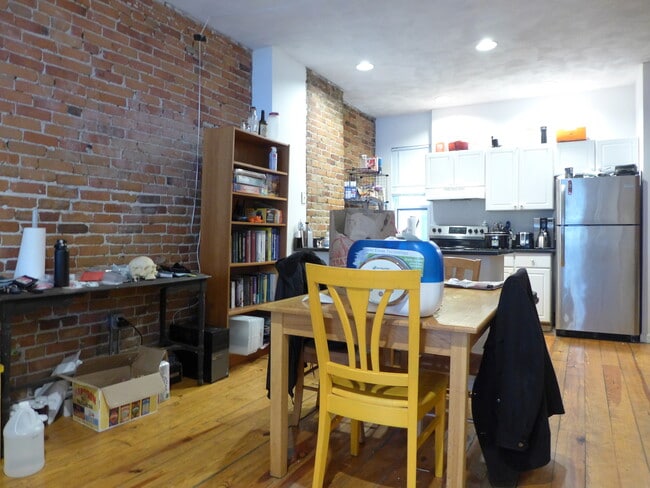 Photo - 144 Hemenway St Unit 2