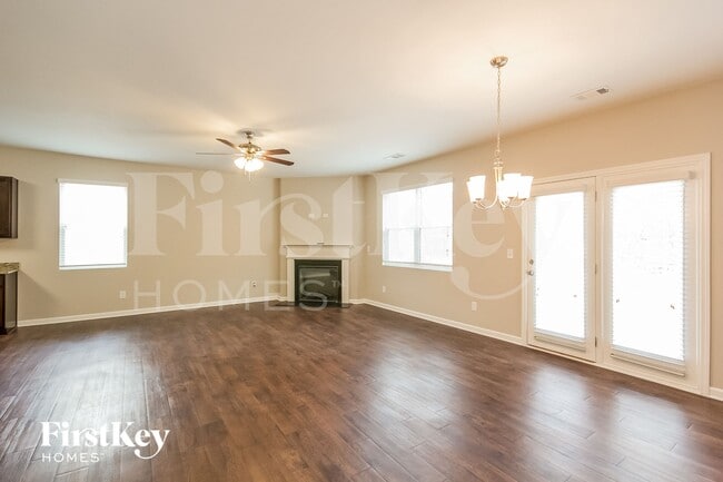 Photo - 203 Hayes Park Dr