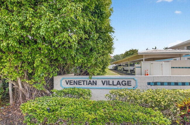 Photo - 75 Venetian Dr Unidad A-2