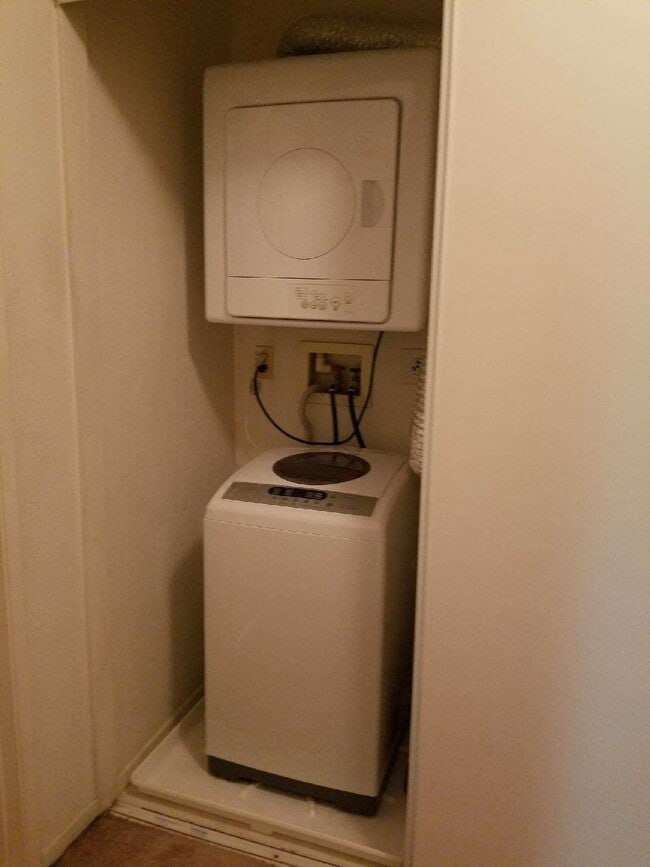 WASHER AND DRYER - 18650 Caminito Cantilena Unit 294