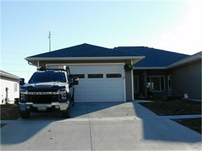 Photo - 518 Q Ave