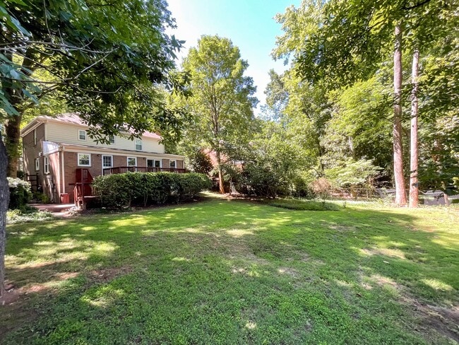 Photo - 731 Ashmeade Rd