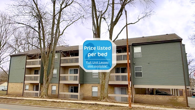 Photo - 105 N Busey