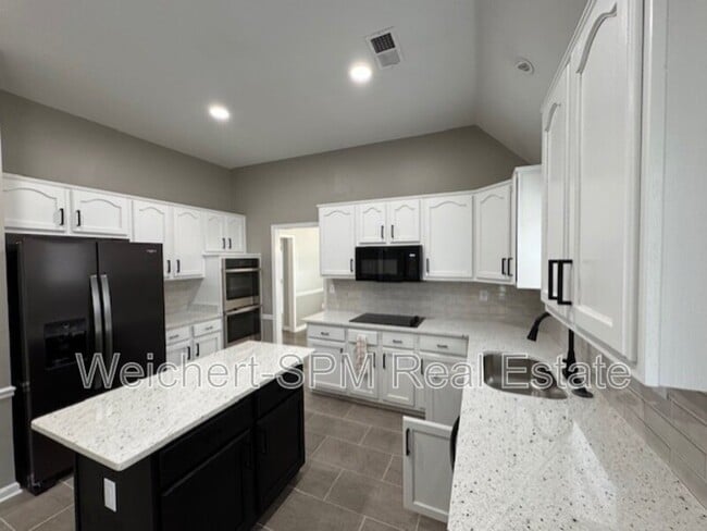 Photo - 6353 Thistle Point