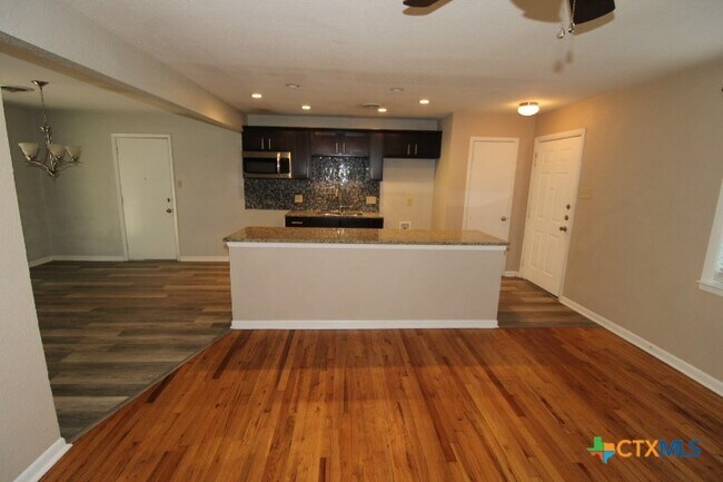 Photo - 802 S 15th St