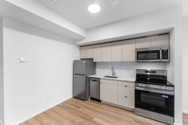 Photo - 1.0 bedroom in Edmonton Alberta T5G 2T1 Unité B1