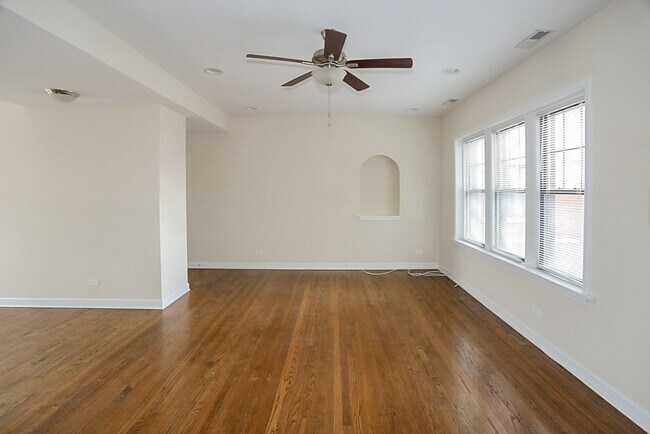 Photo - 1821 W Leland Ave Unidad 1C