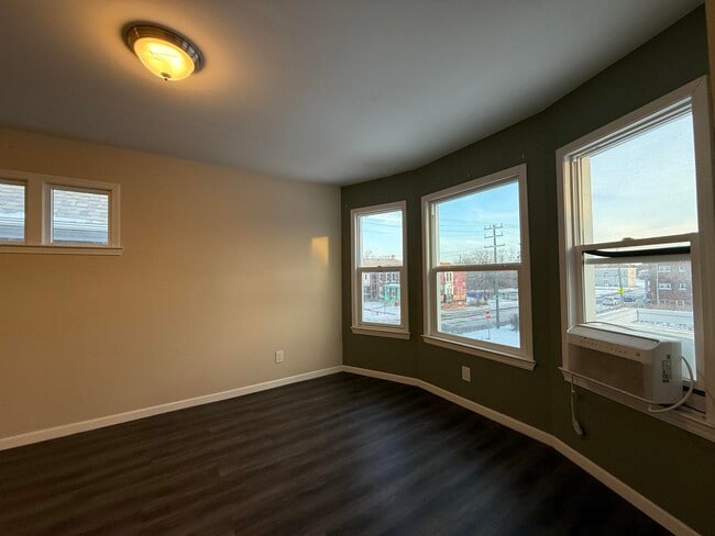 Photo - 349 Westminster St