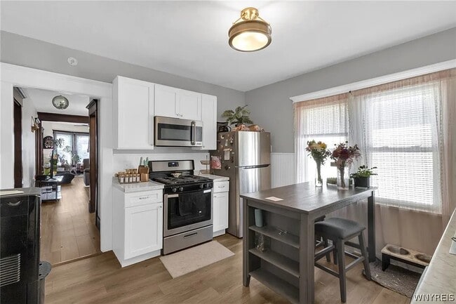 Photo - 215 Stevenson St