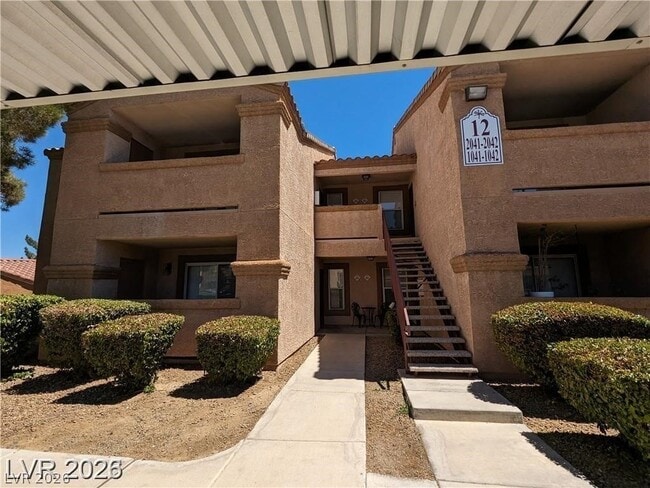 Building Photo - 1150 N Buffalo Dr Unit 1041
