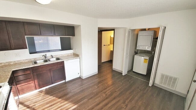 Photo - 412 N 18th Ave