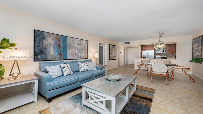 Photo - 2301 Collins Ave Apartment Unit 301