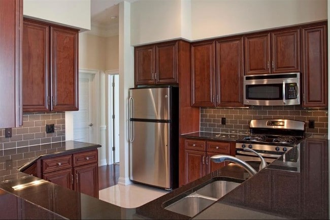 Photo - Presidential Place