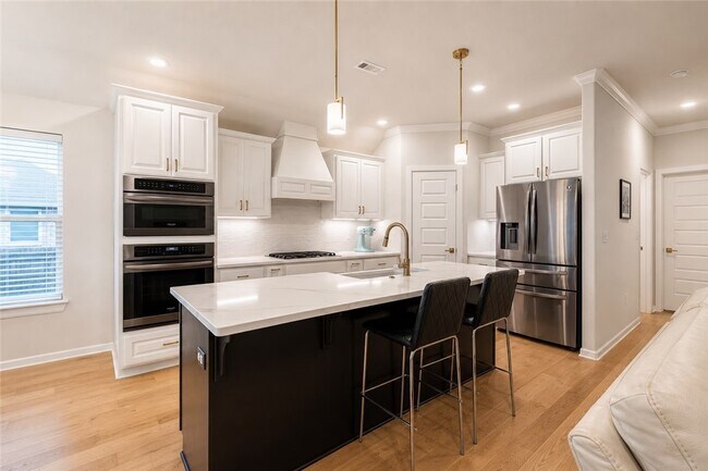Photo - 396 W Tyler Rd