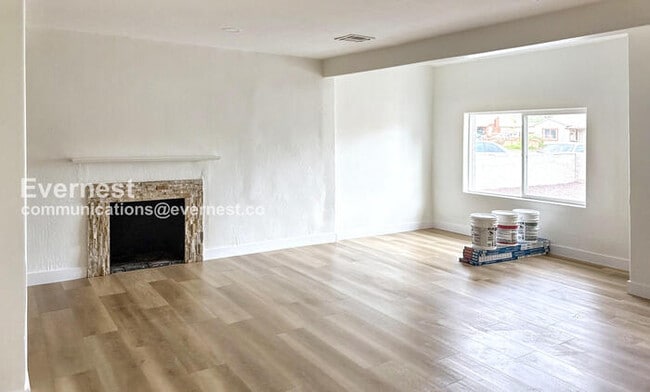 Photo - 2317 W Adams St