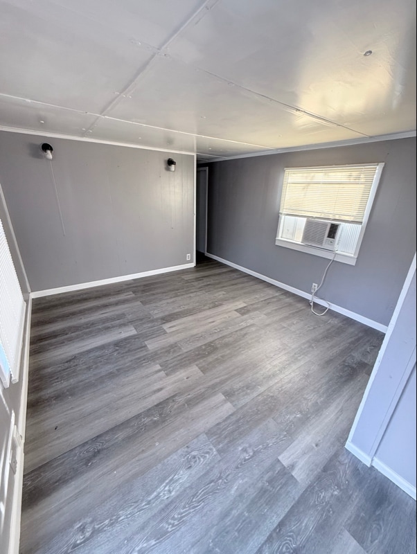 Photo - 215 Weeks Rd