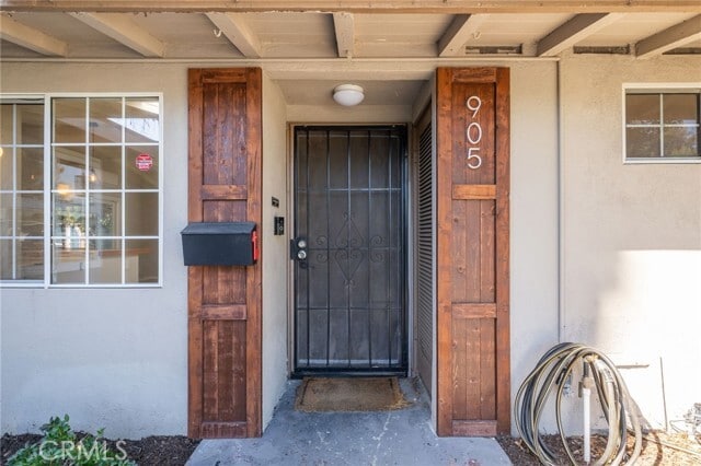 Photo - 905 N Holly St