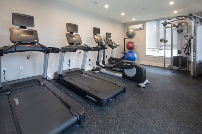 Photo - Walters Apartments West