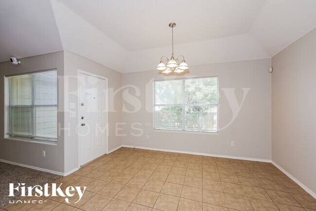 Photo - 137 Bushel Ln