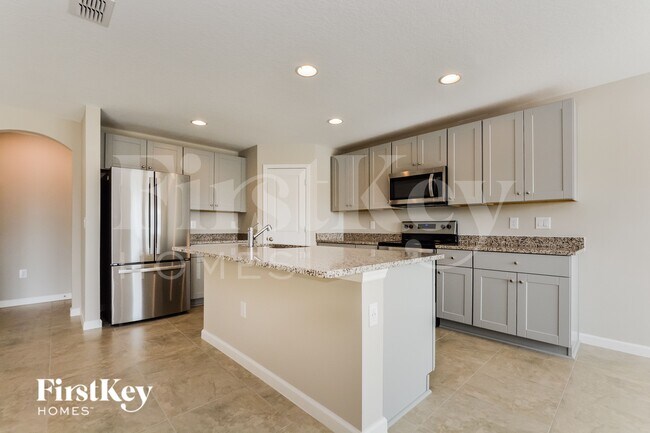 Photo - 614 Lindbergh Wy