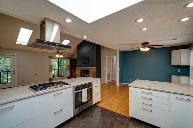 Photo - 2138 Crippled Oak Trail