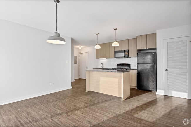 Building Photo - 5410 N Winthrop Ave Unit 301 Rental
