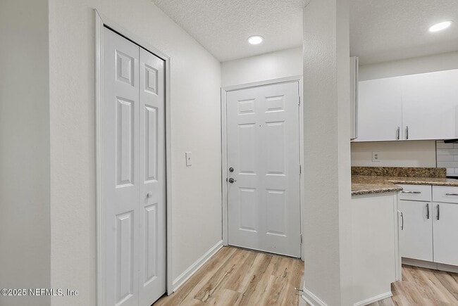 Photo - 900 Ironwood Dr Unit 917