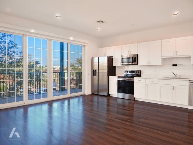 Photo - 201 S Sanford Ave Unit 202
